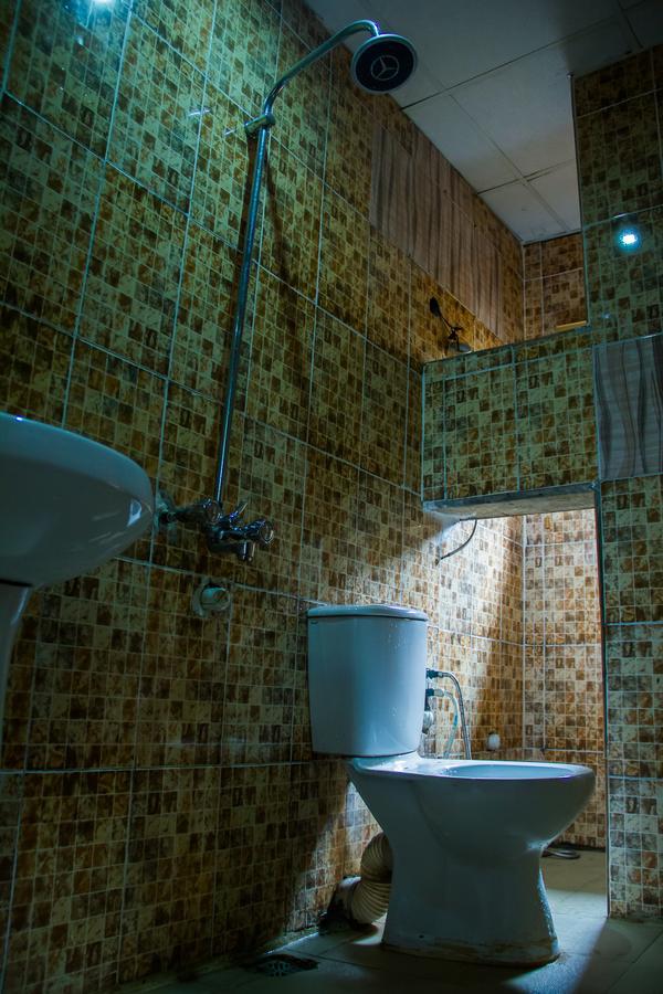 Glasshouse Hotel And Suites Egba Ngoại thất bức ảnh